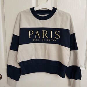 Abercrombie & Fitch Navy and Cream Crew Neck Sweater